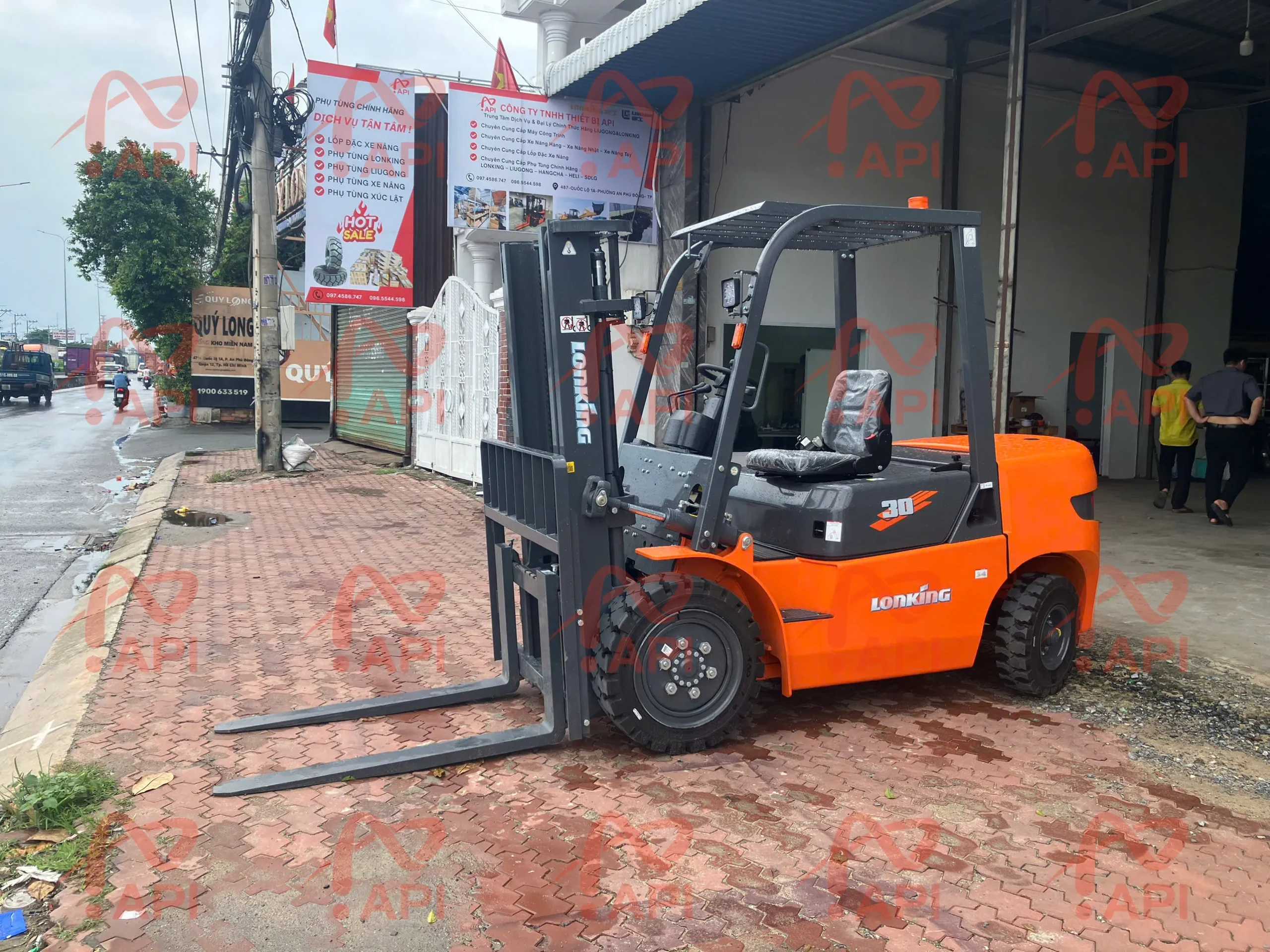 Xe nâng dầu Lonking 3 tấn–FD30T-4