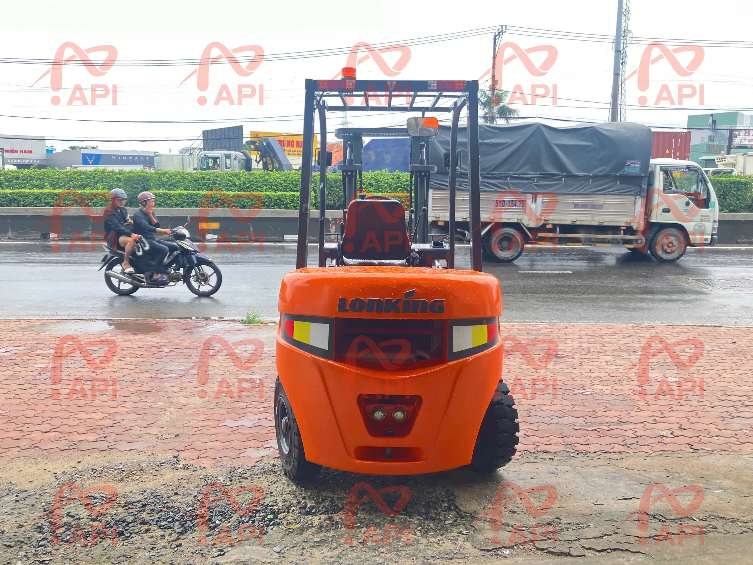 Xe nâng dầu Lonking 3 tấn–FD30T-5