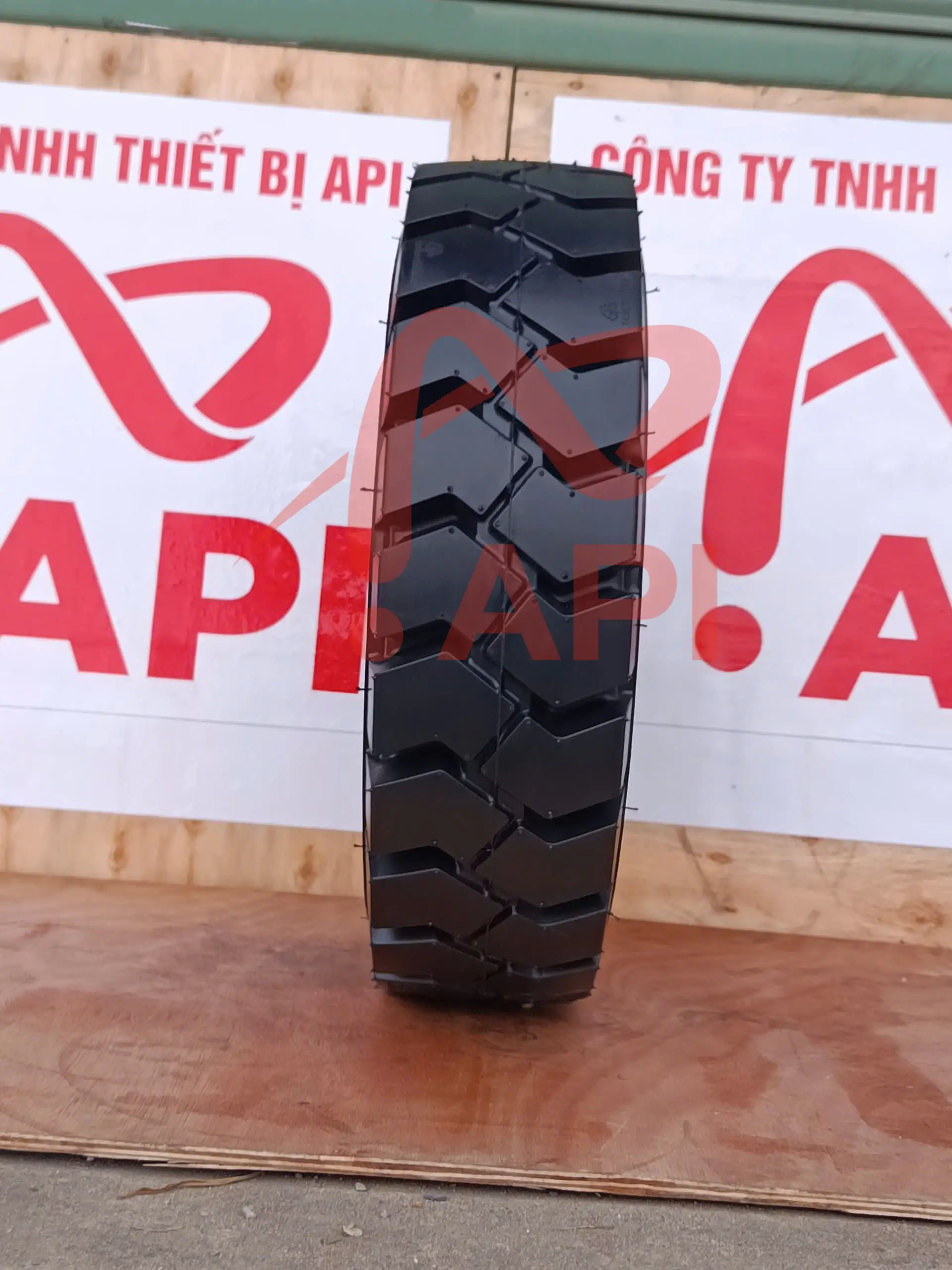 lop-dac-xe-nang-650-10-shengan-3