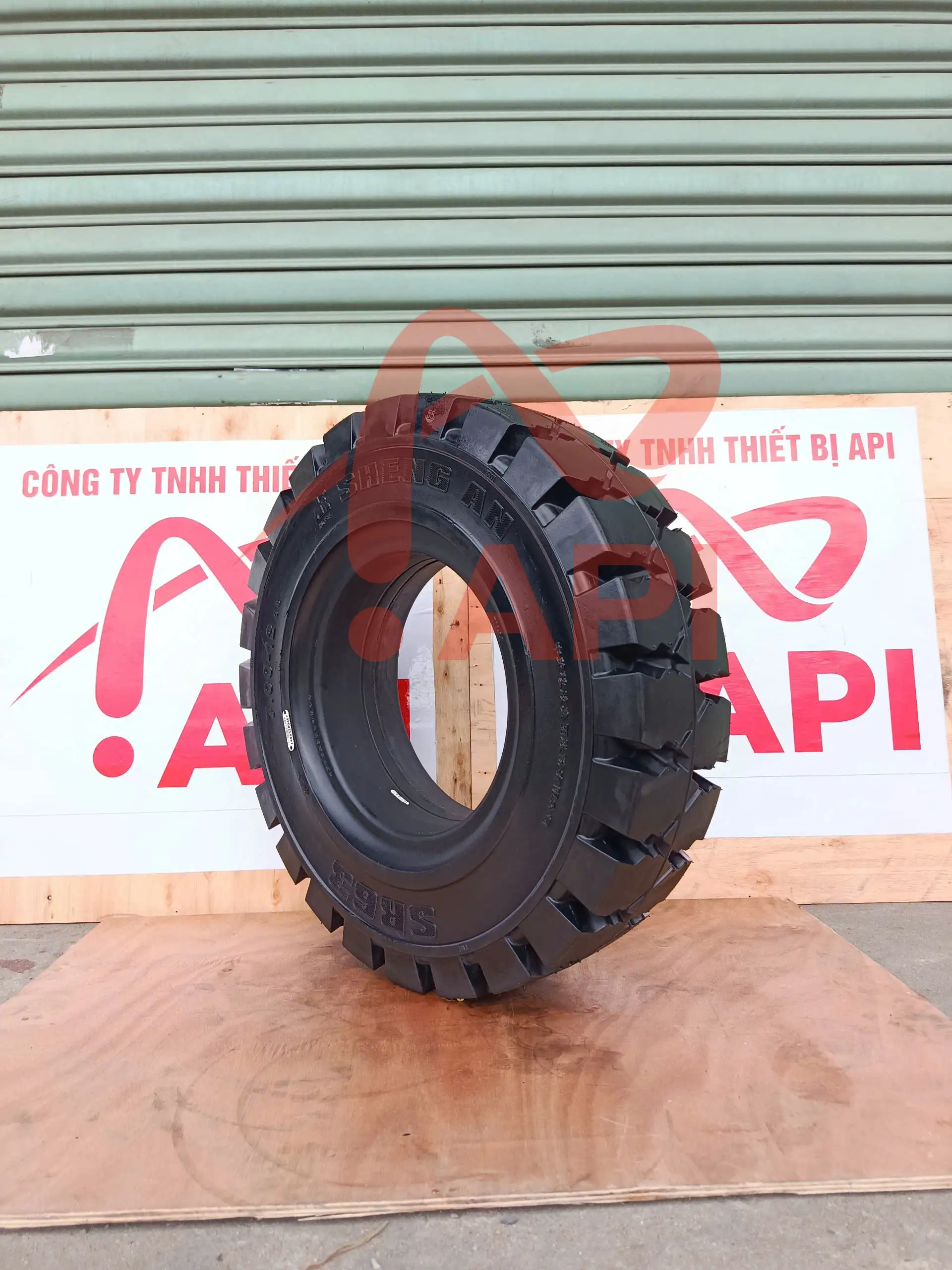 lop-dac-xe-nang-700-12-shengan-4