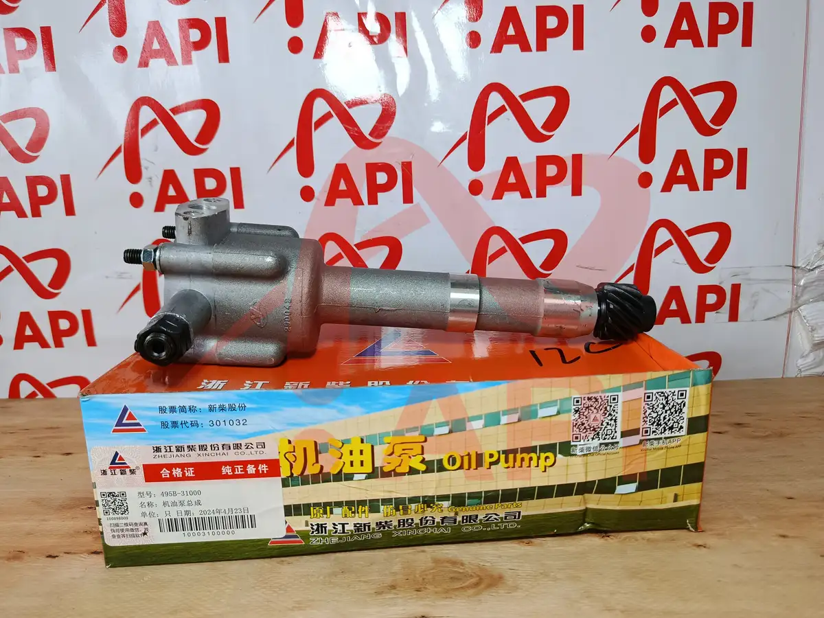 Bơm nhớt xe nâng 490B