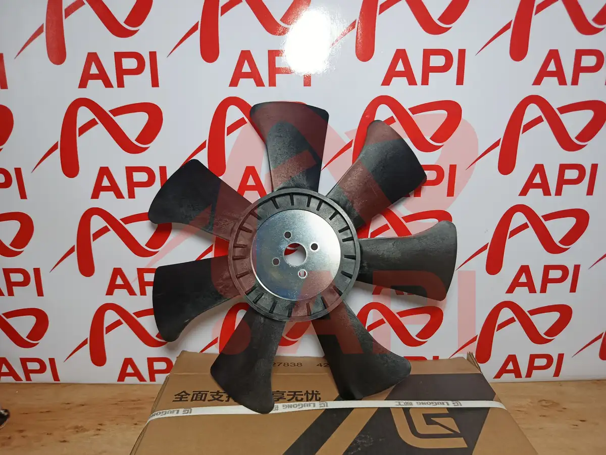 Mặt sau Cánh quạt tản nhiệt xe nâng