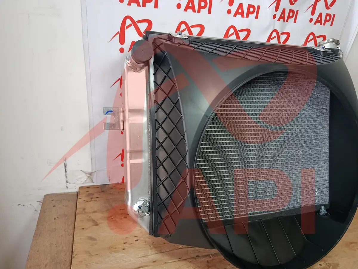 ket-nuoc-lam-mat-xe-nang-longking-4