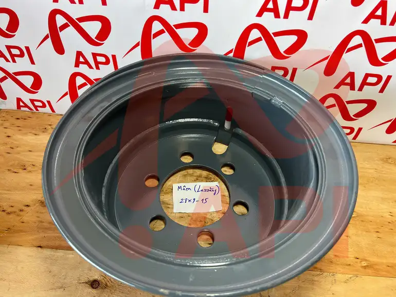 mam-xe-nang-28x9-15-liugong-2