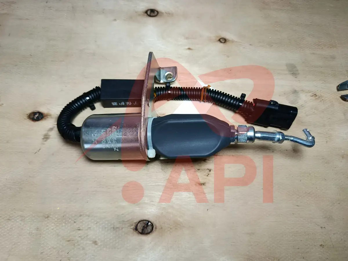 Mặt dưới rơ le tắt máy Liugong SP129325