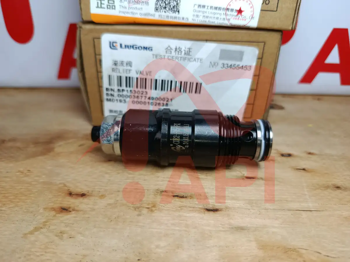 Van chỉnh áp xe nâng LiuGong chụp ngang gần