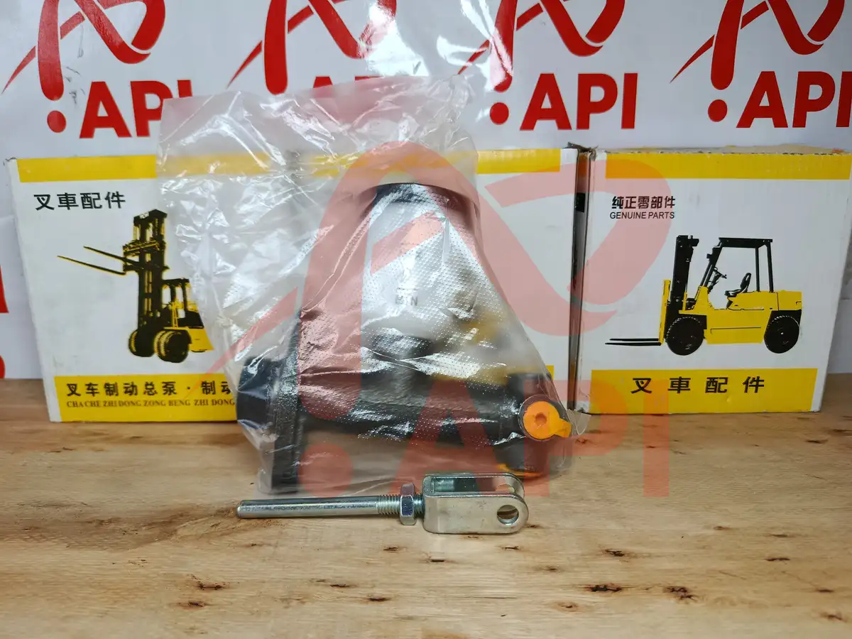 Tổng phanh heo thắng cái có bình dầu kèm chốt