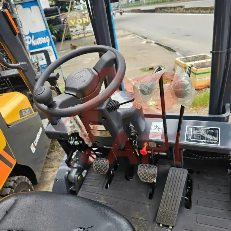 xe-nang-dau-3-tan-liugong-CPCD30E-3