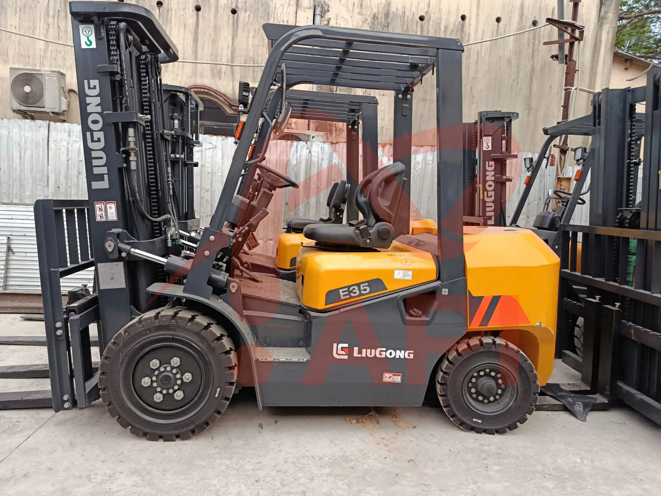 Cận cảnh Xe nâng dầu LiuGong CPCD35E