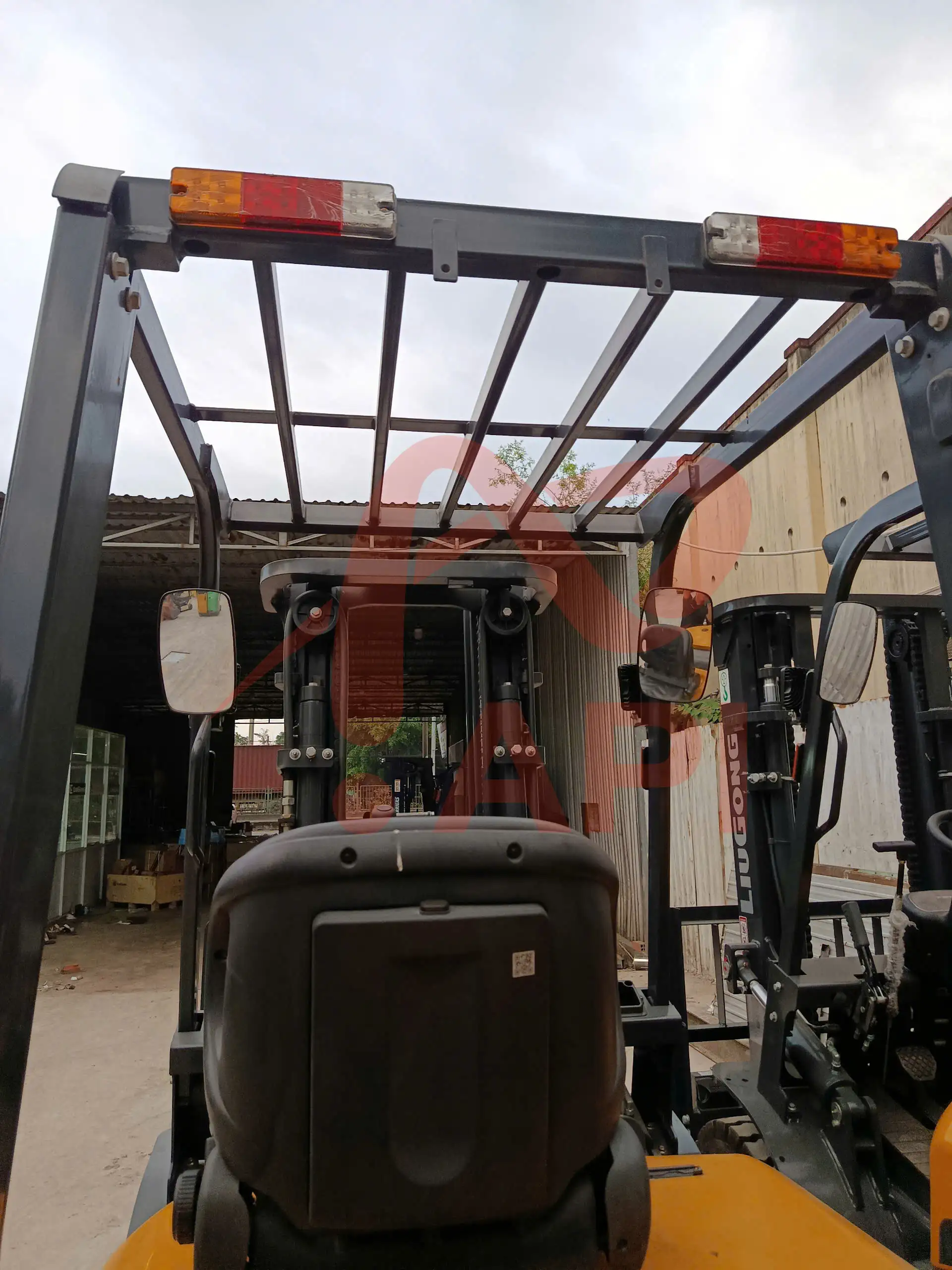 xe-nang-dau-liugong-3-5-tan-cpcd35e-4