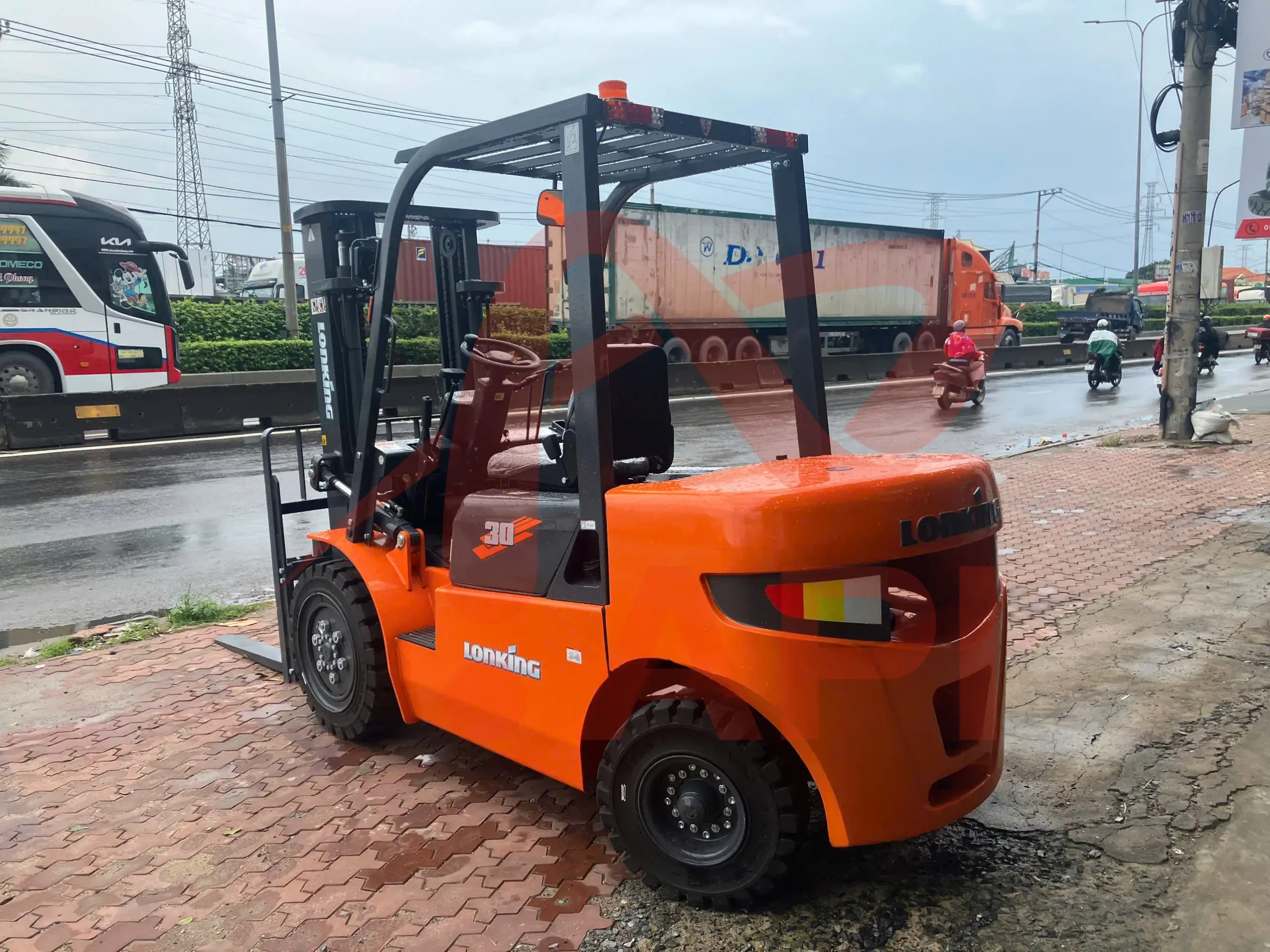 xe-nang-dau-lonking-3-tan-fd30t-4