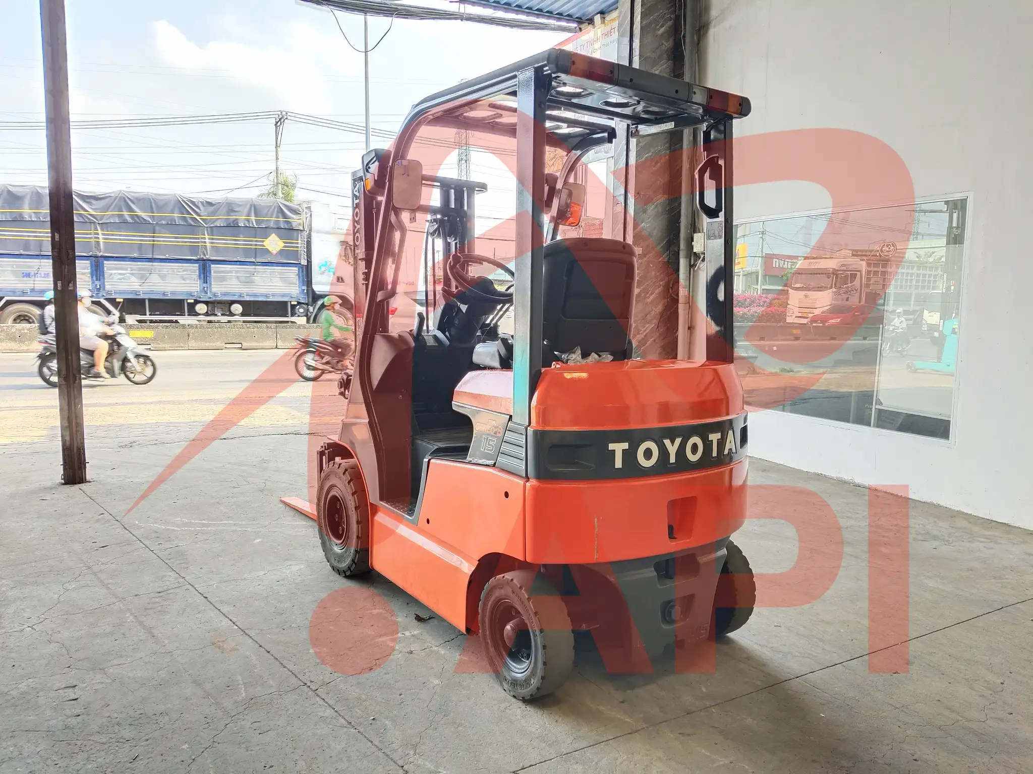 xe-nang-dien-cu-1-5-tan-toyota-7FBH15-3