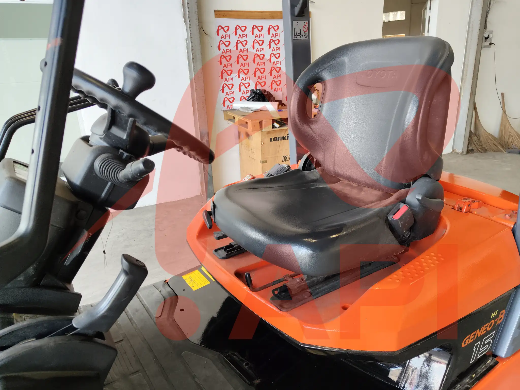 xe-nang-dien-cu-1-5-tan-toyota-7FBH15-6