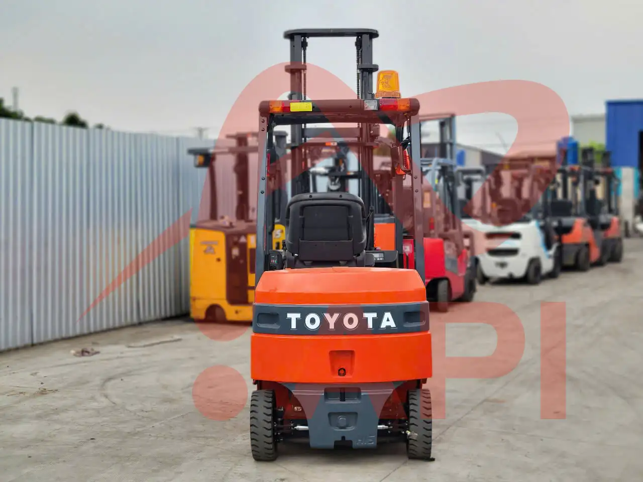 xe-nang-dien-cu-1-5-tan-toyota-8fbh15-4