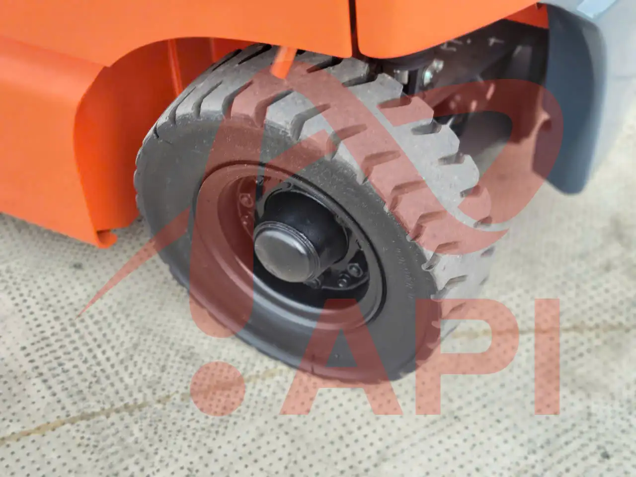 xe-nang-dien-cu-1-5-tan-toyota-8fbh15-8