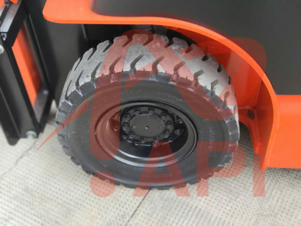 xe-nang-dien-cu-1-5-tan-toyota-8fbh15-9