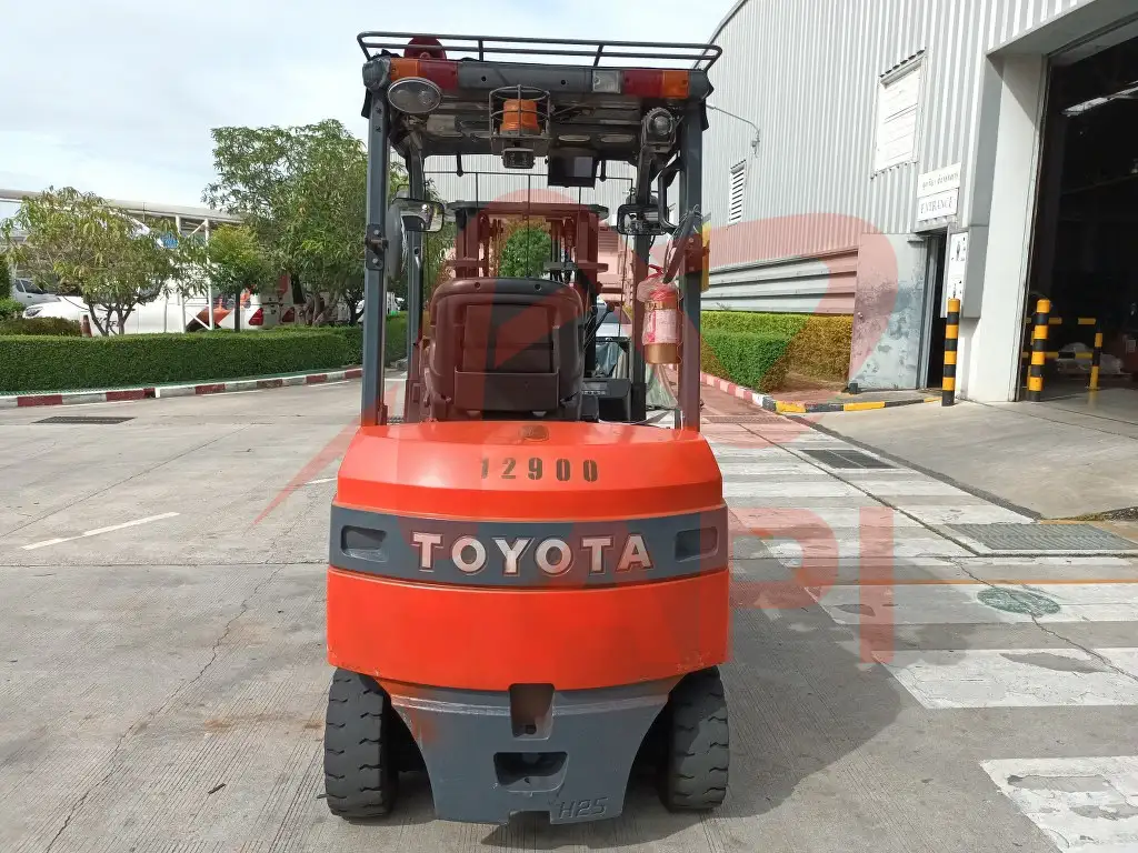 xe-nang-dien-cu-2-5-tan-toyota-8FB25-3