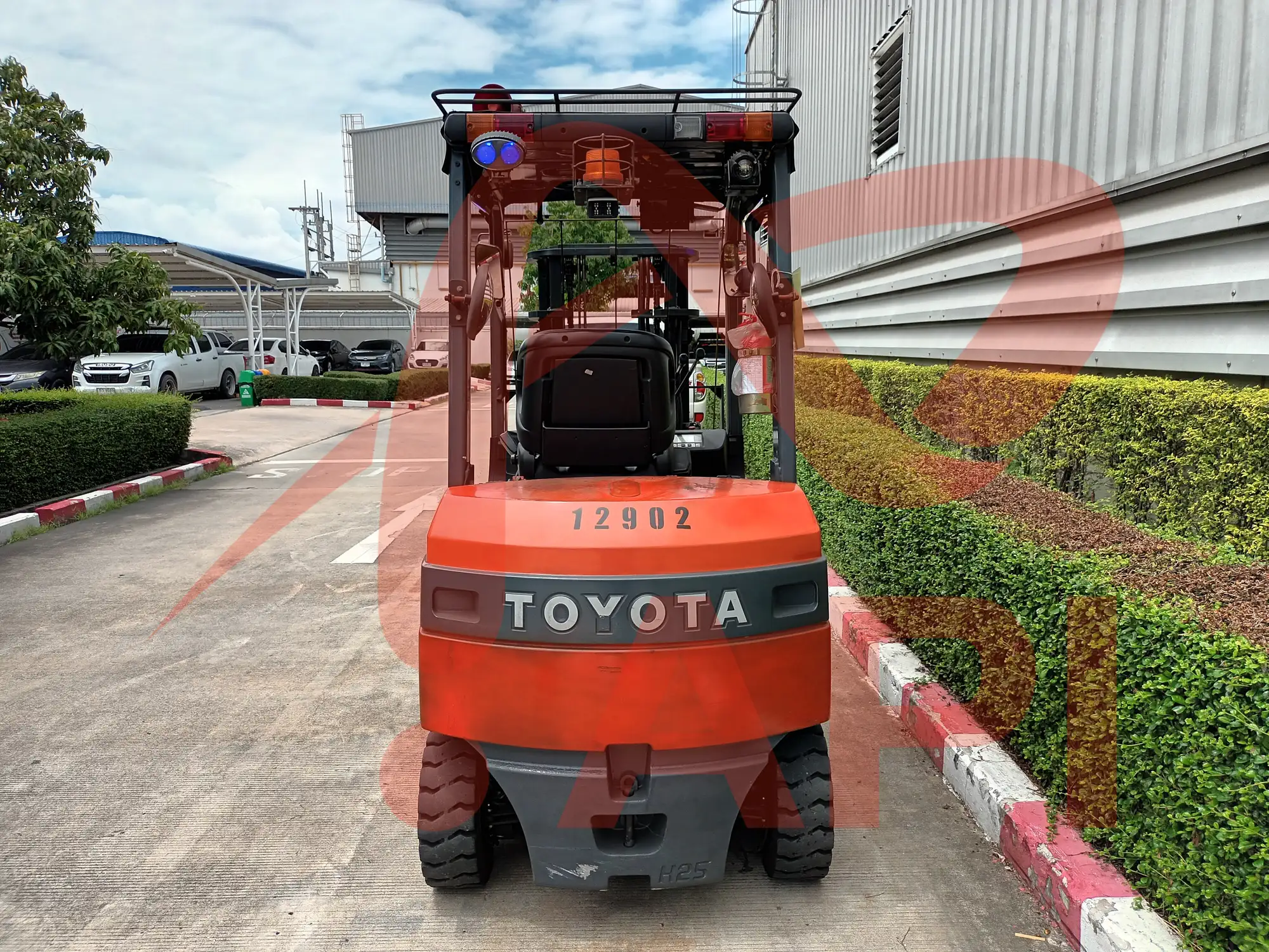 xe-nang-dien-cu-2-5-tan-toyota-8fb25-0-3