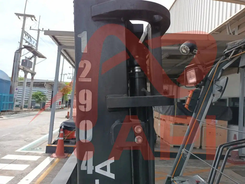 xe-nang-dien-cu-2-5-tan-toyota-8fb25-02-4