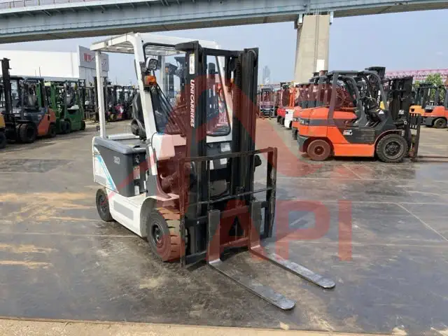 xe-nang-dien-cu-2-tan-unicarriers-fb20-8_4