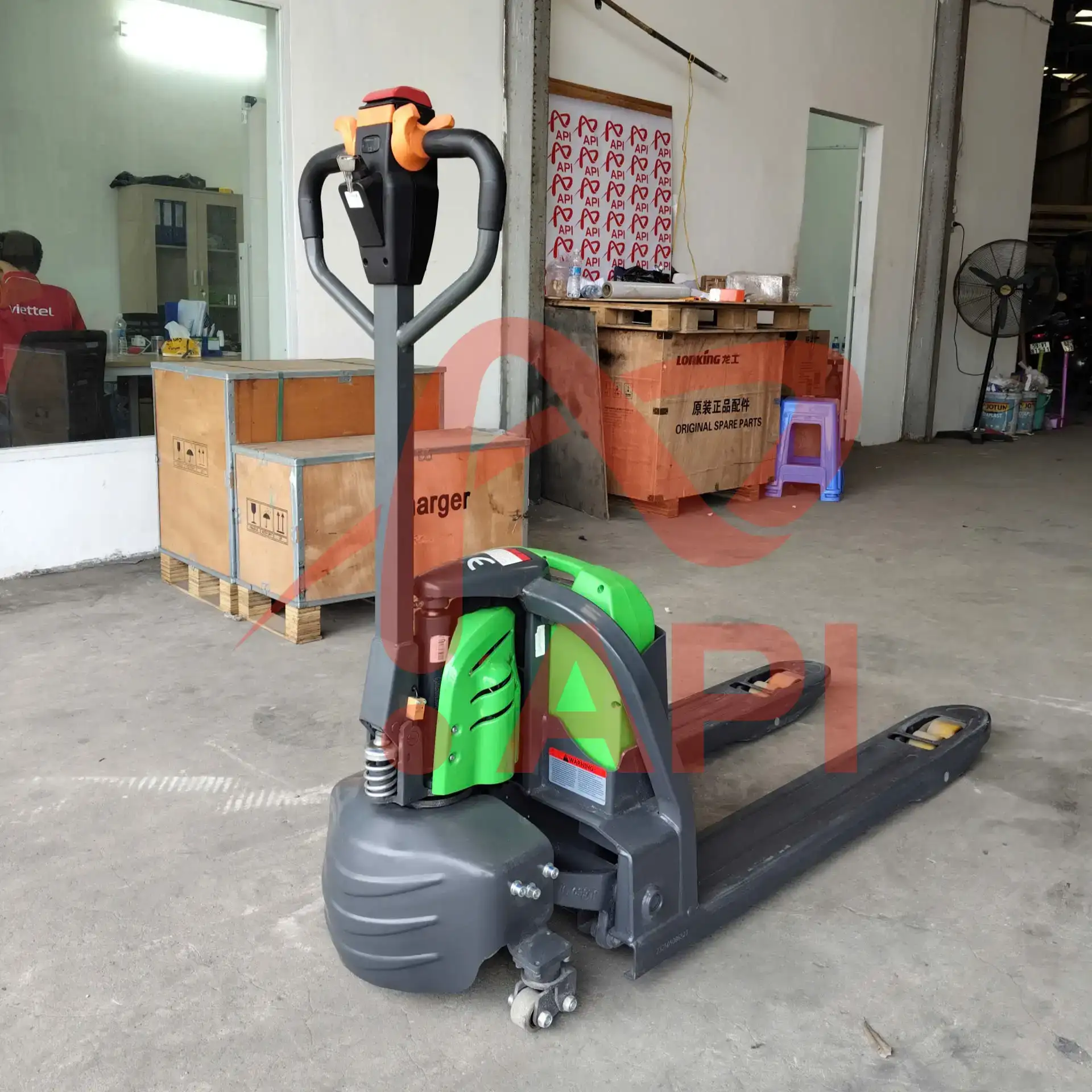 xe-nang-dien-keo-tay-2-tan-liugong-cbd20-4