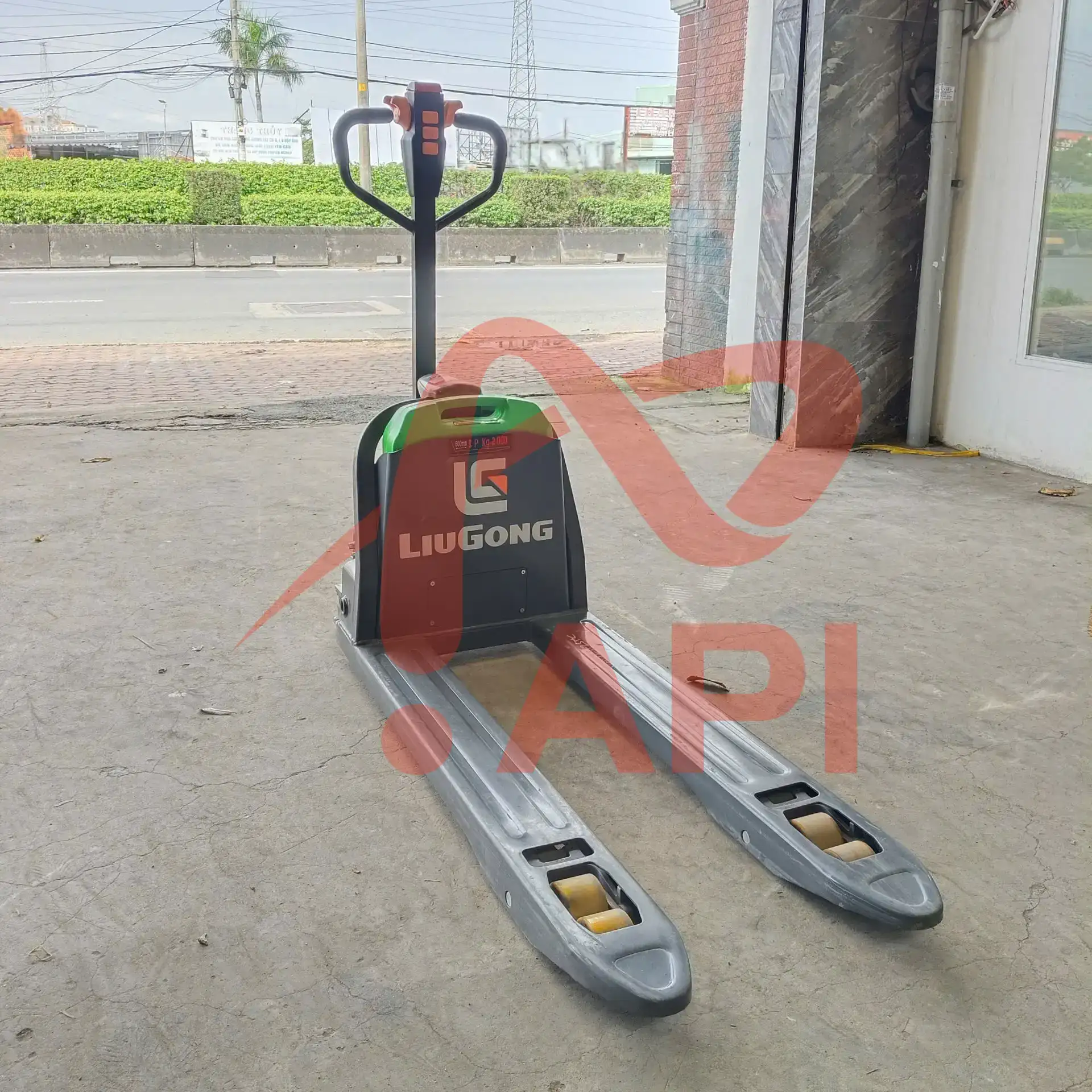 xe-nang-dien-keo-tay-2-tan-liugong-cbd20-5