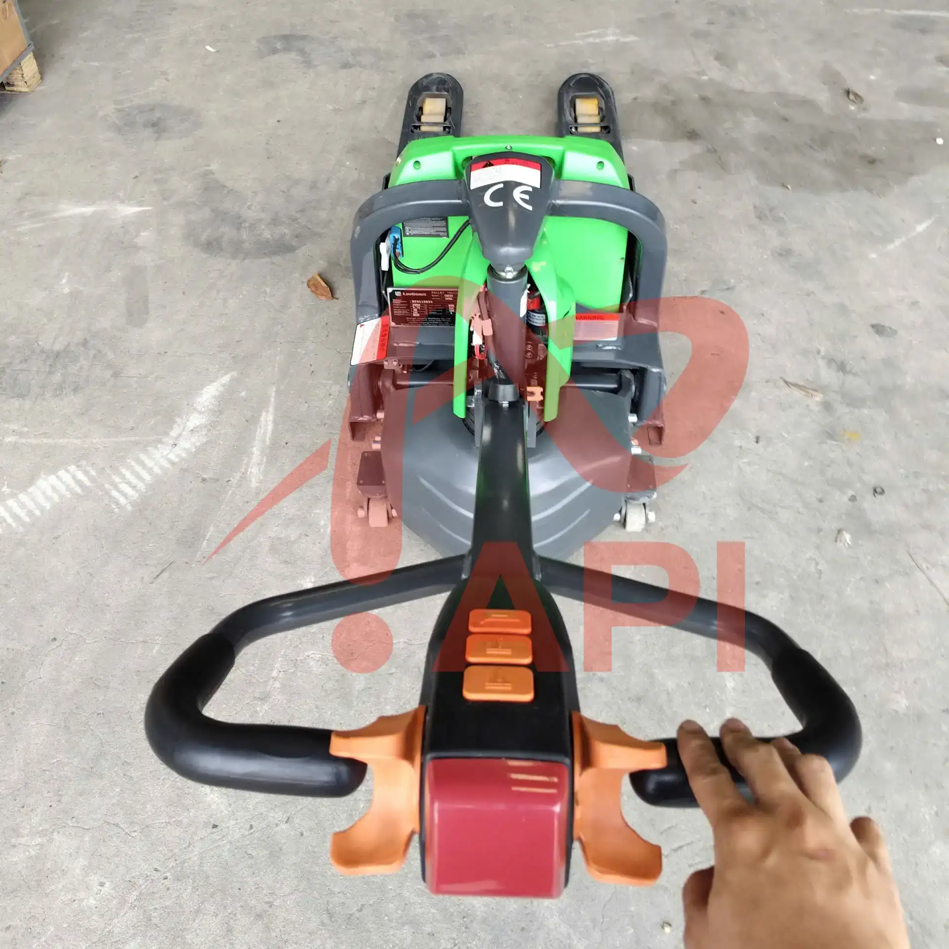 xe-nang-dien-keo-tay-2-tan-liugong-cbd20-7