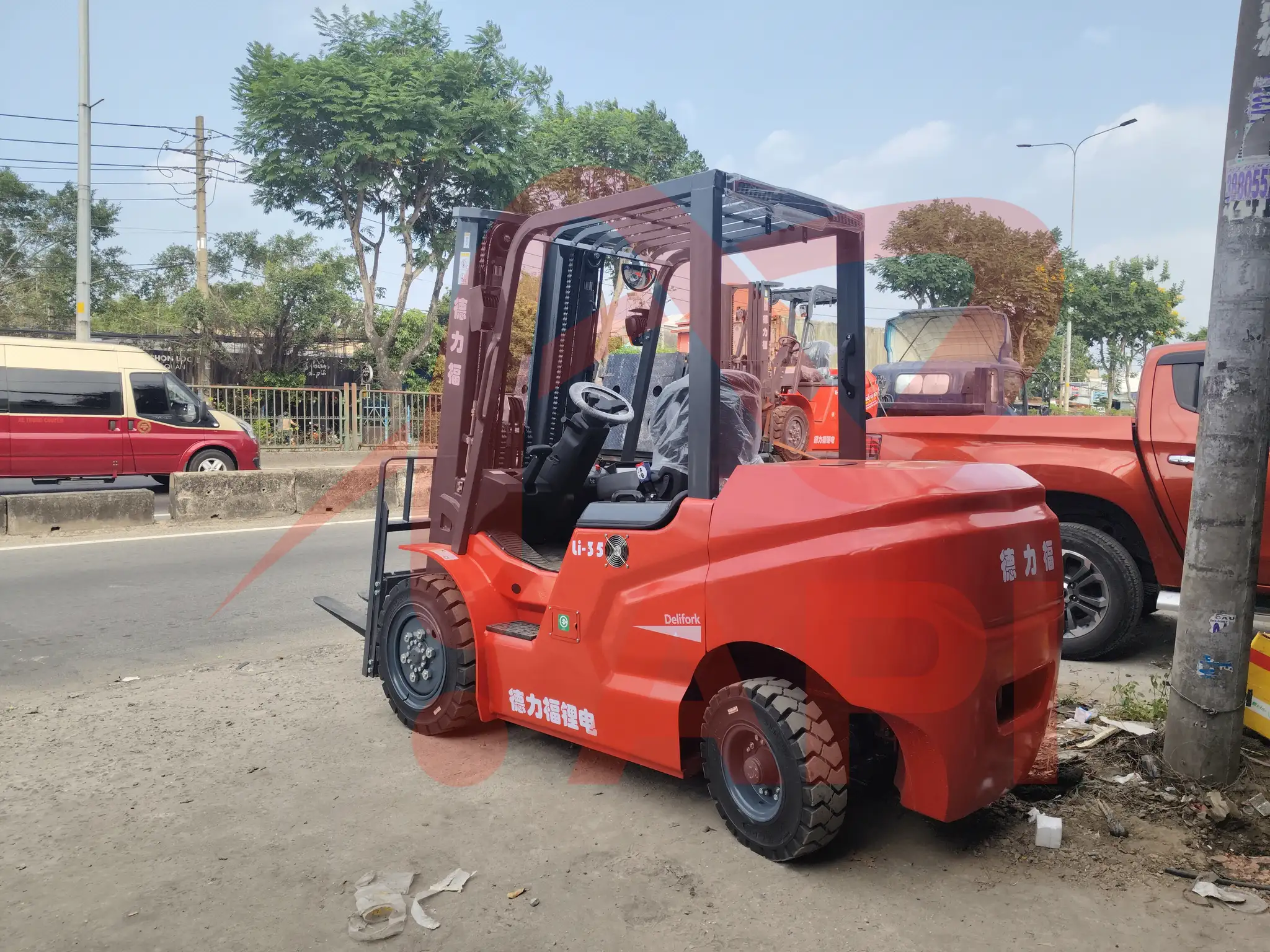 xe-nang-dien-3-5-tan-delifork-cpd35-2
