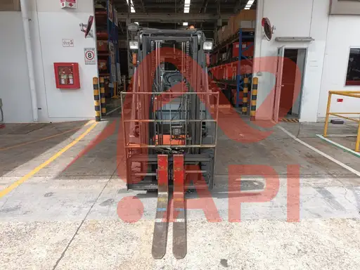 xe-nang-dien-cu-2-5-tan-toyota-8fb25-3-2