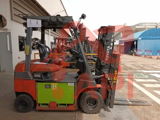 Xe nâng điện cũ 2.5 tấn Toyota 8FB25