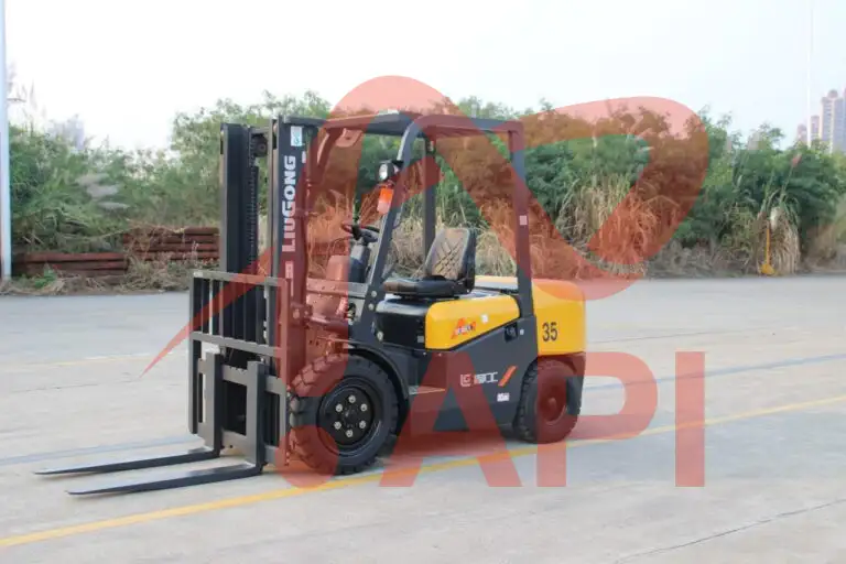 Xe nâng Trung Quốc có tốt không – Thực tế sử dụng tại Việt Nam