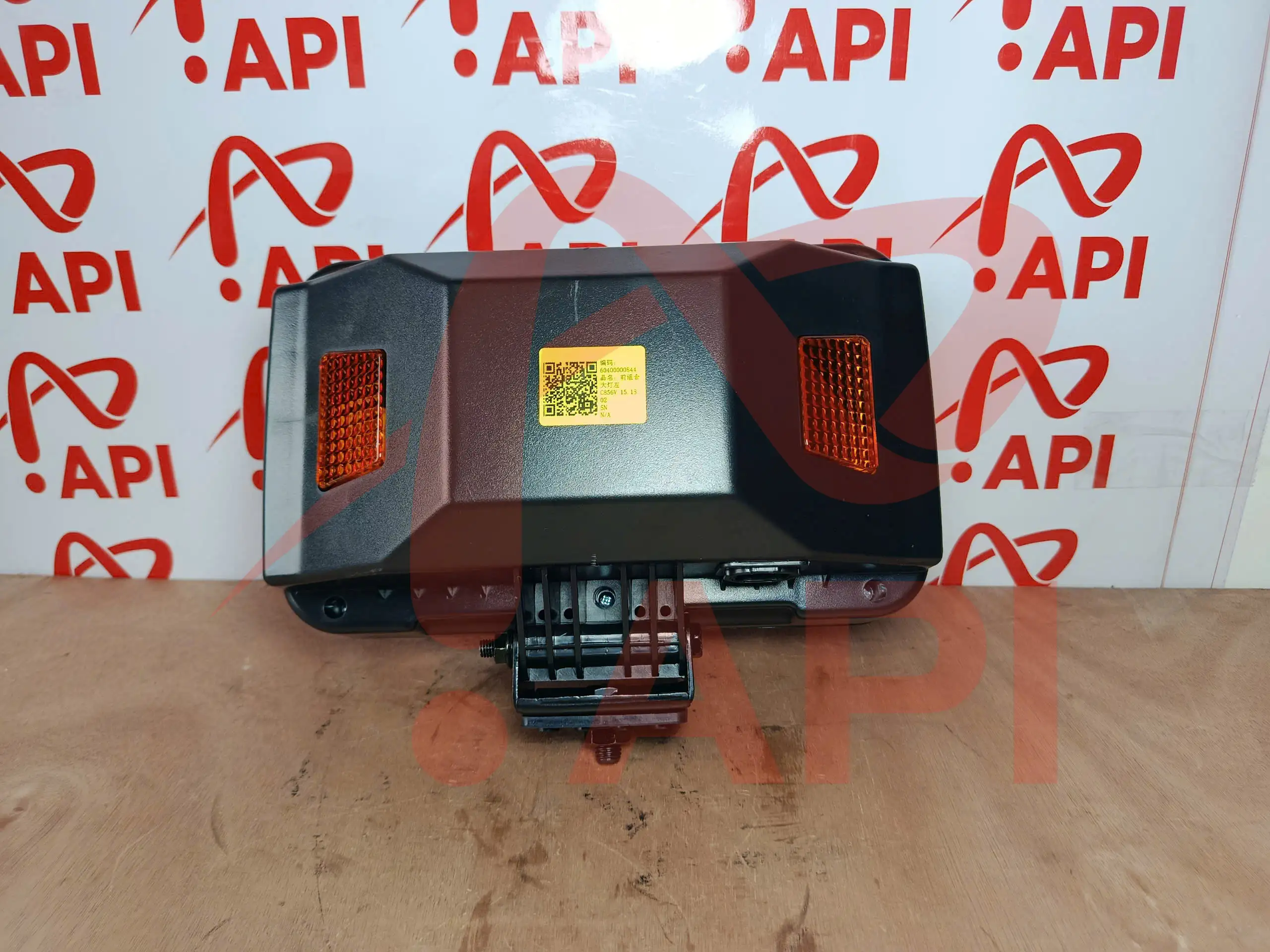 Mặt sau của Cụm đèn Cụm đèn pha trước bên trái 24V xúc lật Lonking