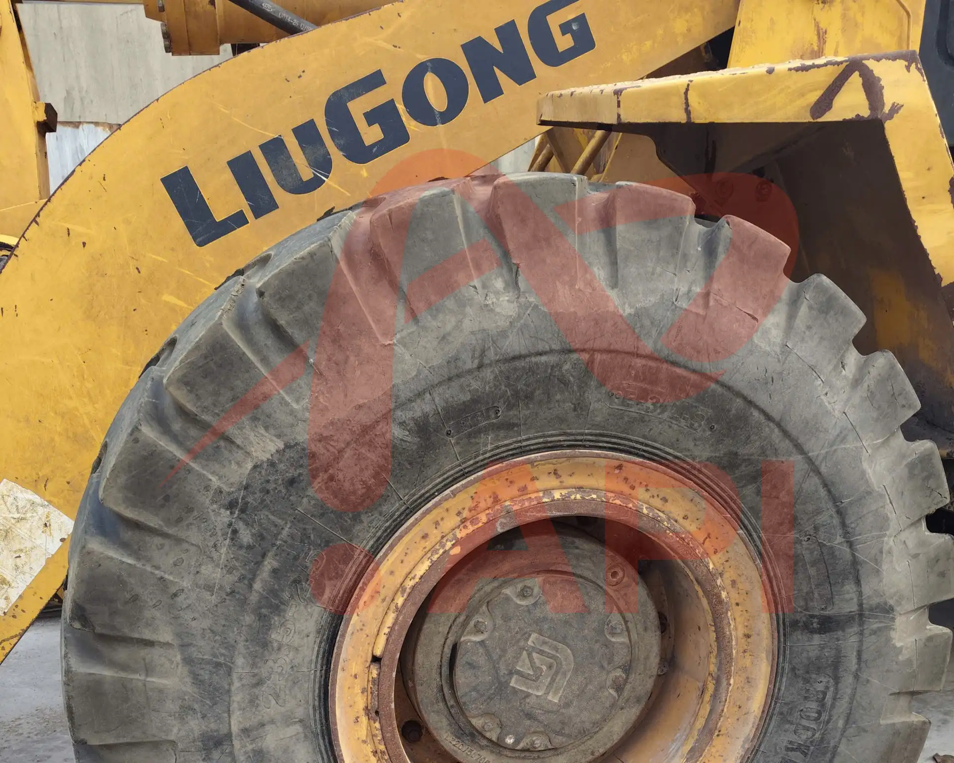 may-xuc-lat-cu-gau-3m3-5-tan-liugong-zl50cn-2014-4