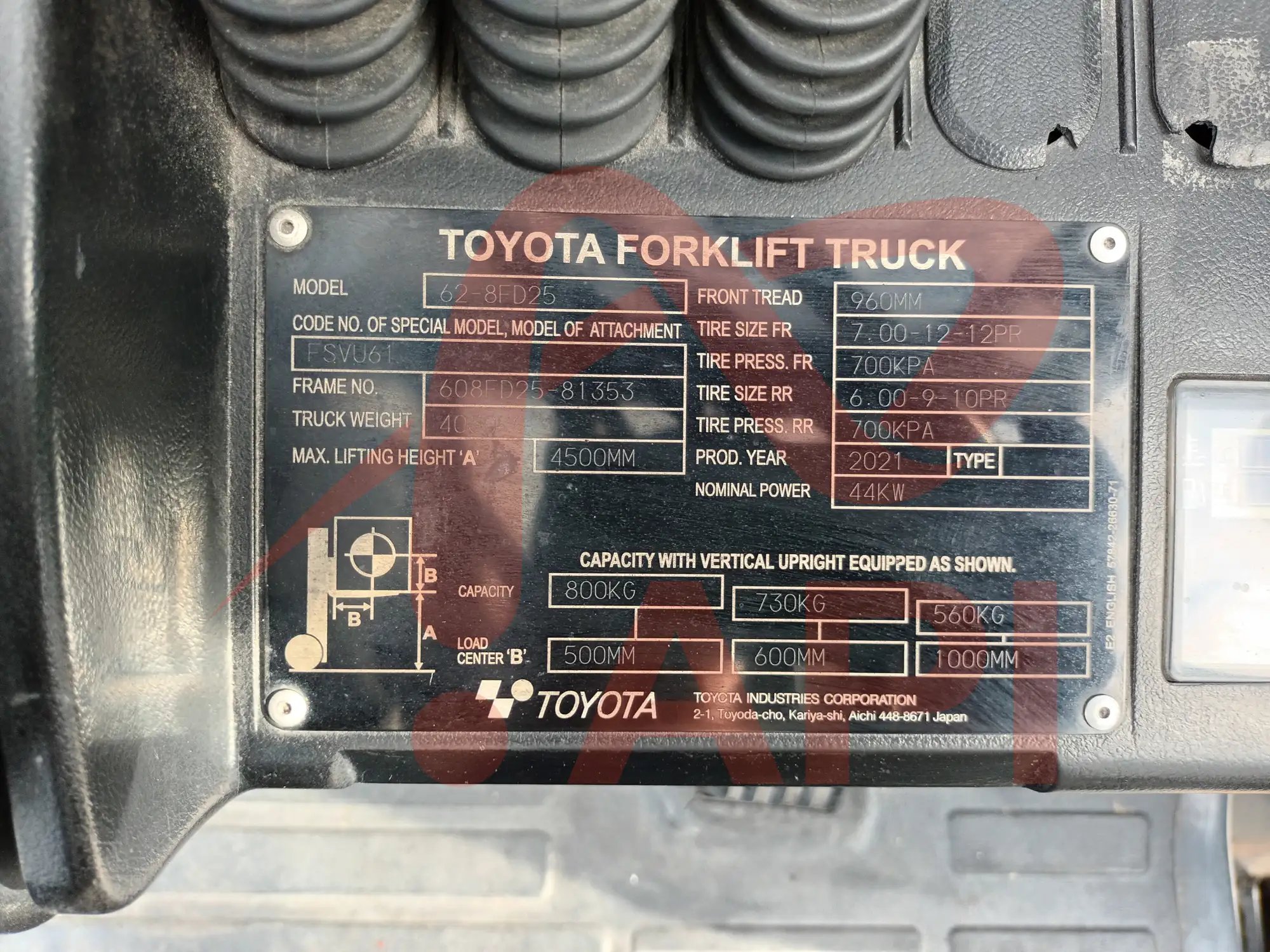 xe-nang-dau-cu-2-5-tan-toyota-62-8fd25-9
