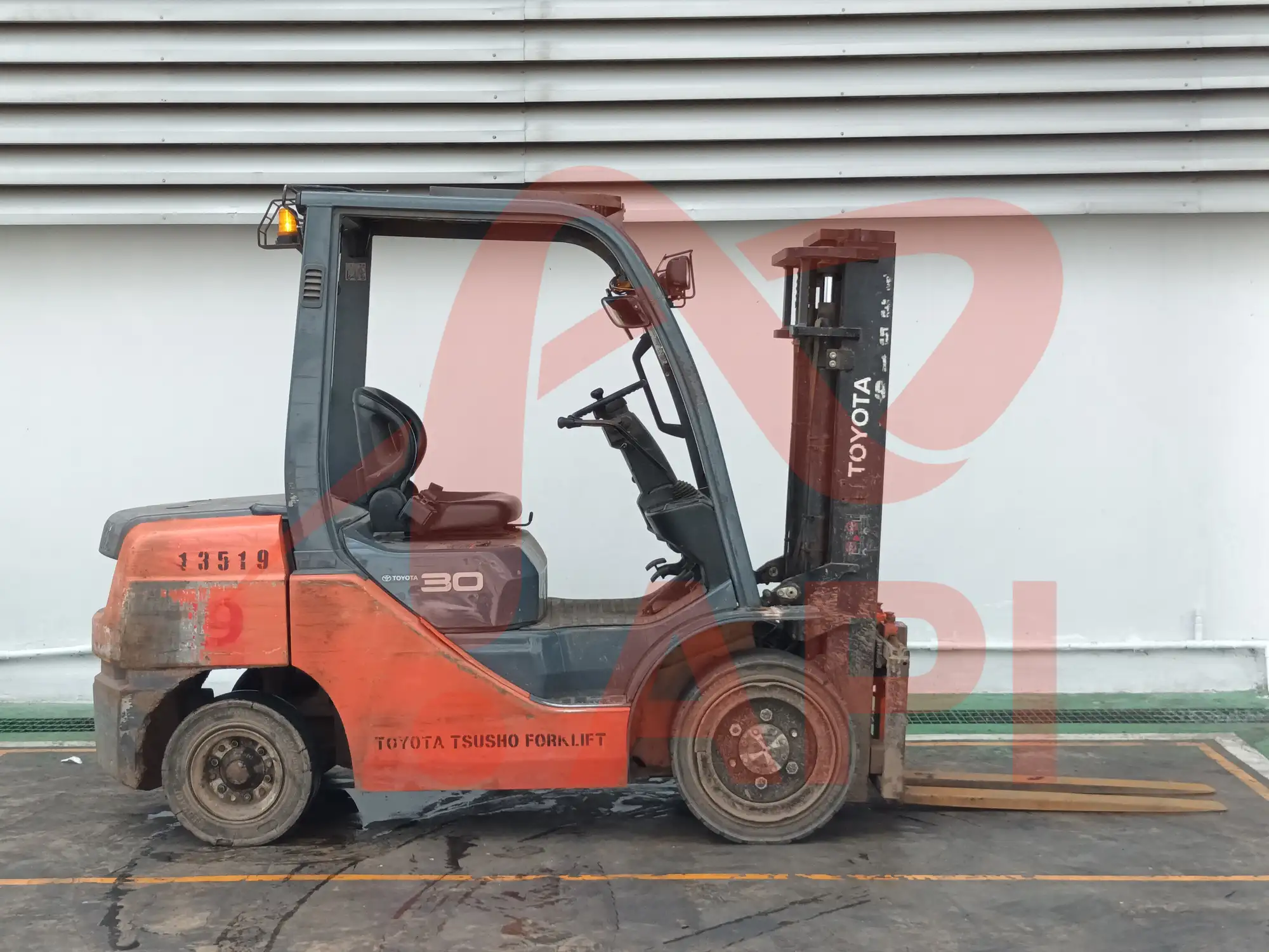 xe-nang-dau-cu-3-tan-toyota-8fd30-4