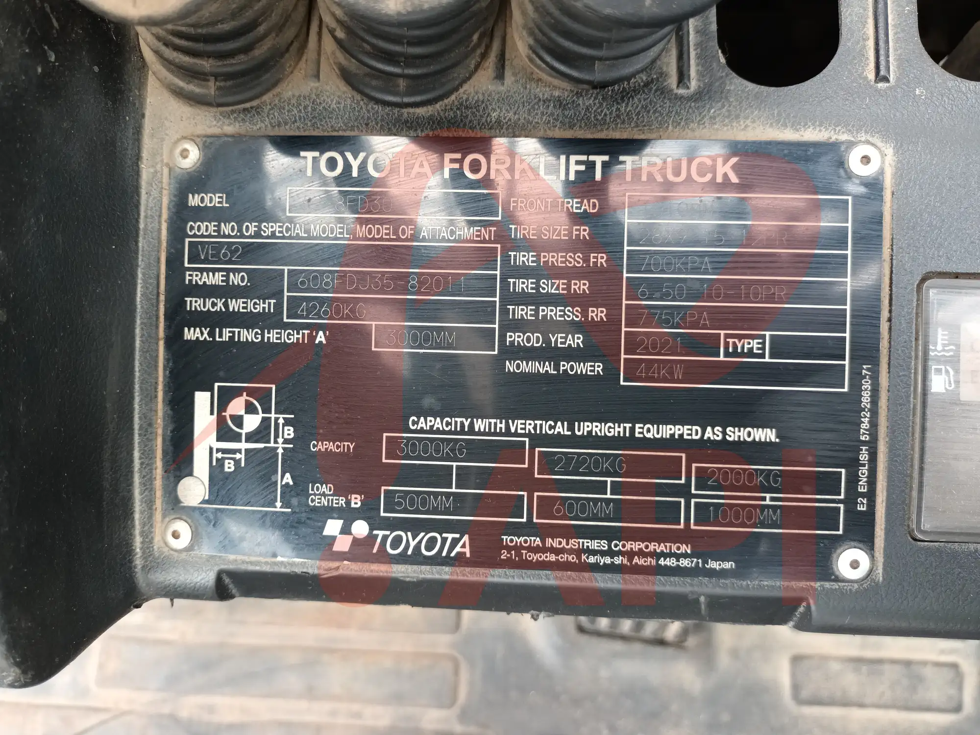 xe-nang-dau-cu-3-tan-toyota-8fd30-9