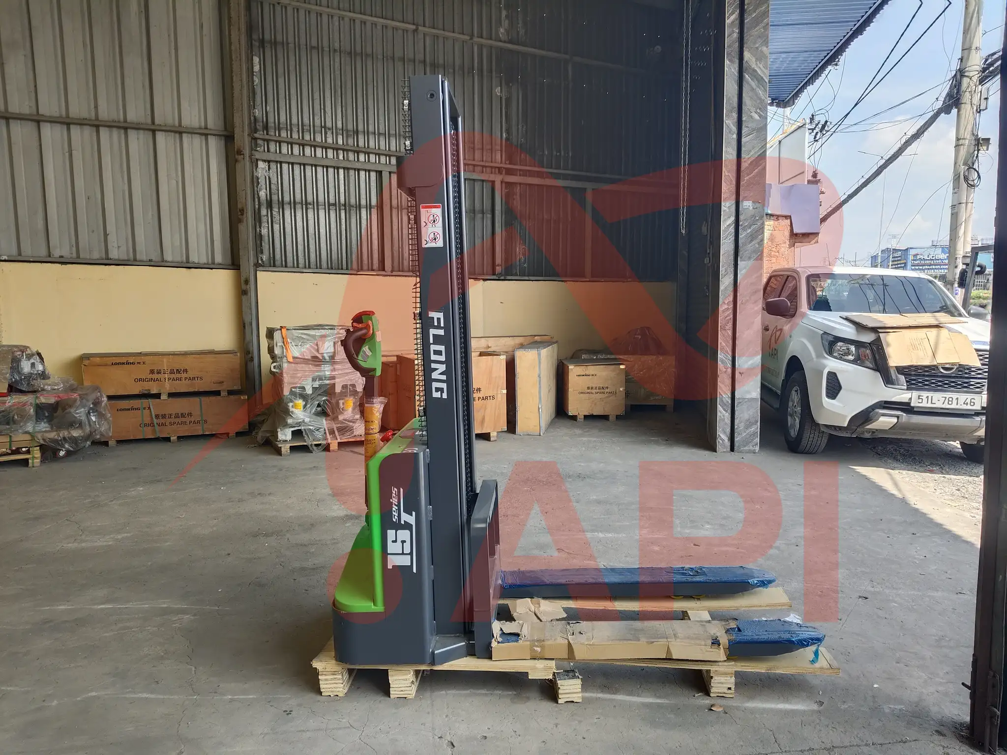 xe-nang-dien-cao-keo-tay-1-5-tan-flong-cdd15-e1c2-2