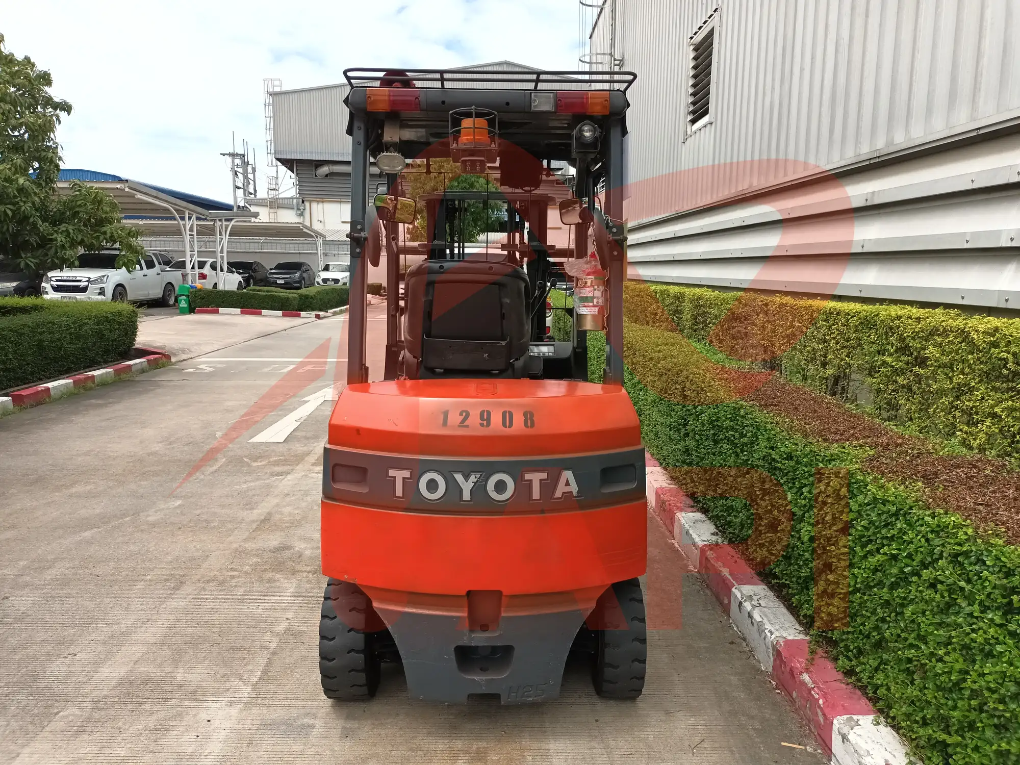 xe-nang-dien-cu-2-5-tan-toyota-8fb25-05-3