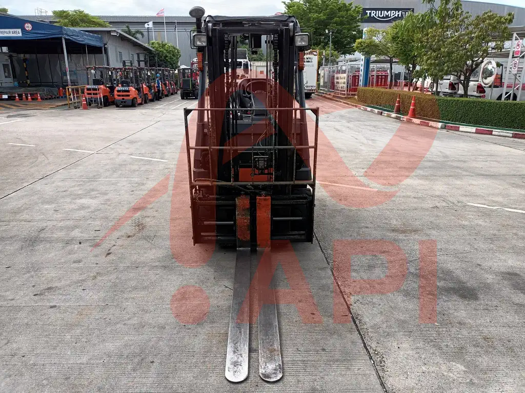 xe-nang-dien-cu-2-5-tan-toyota-8fb25-06-4