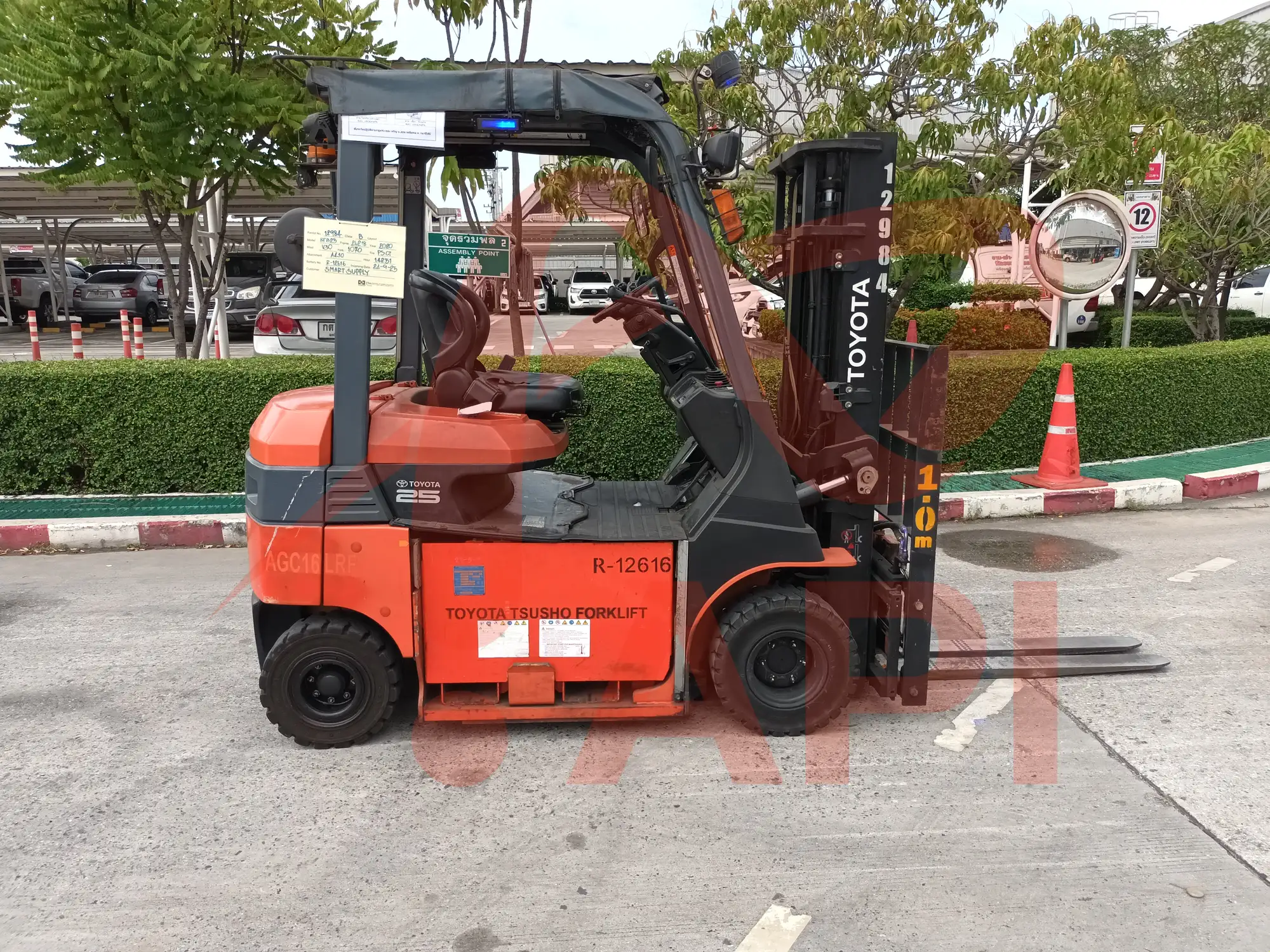 xe-nang-dien-cu-2-5-tan-toyota-8fb25-09-3