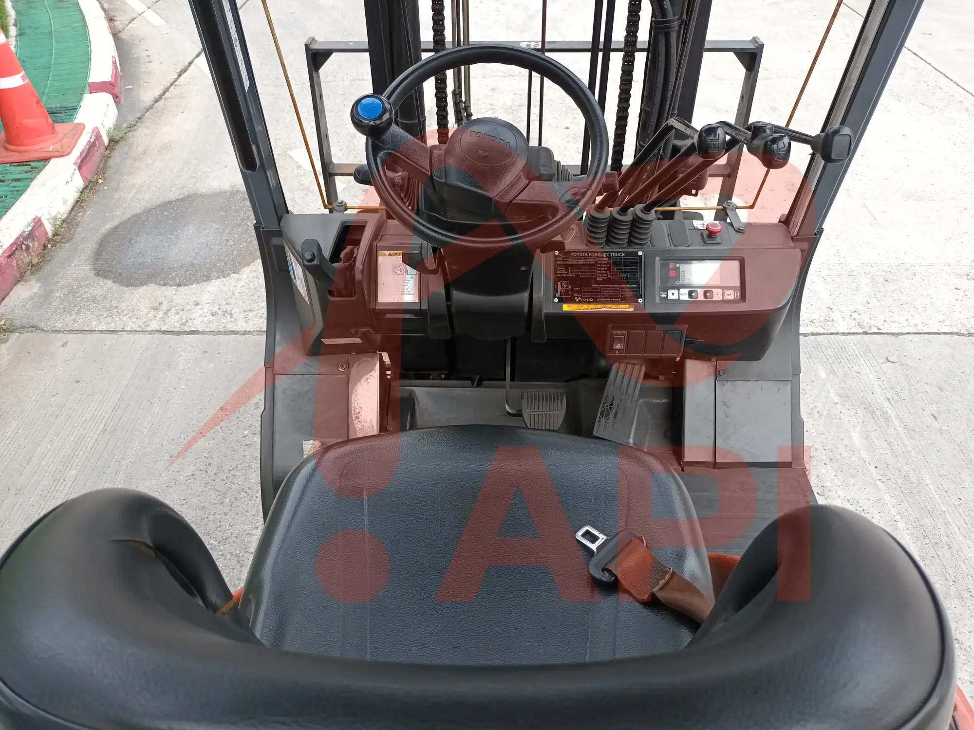 xe-nang-dien-cu-2-5-tan-toyota-8fb25-09-5