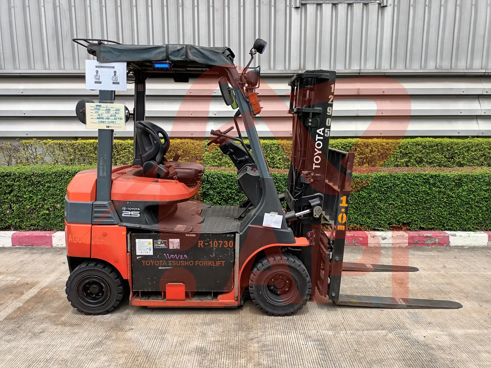 xe-nang-dien-cu-2-5-tan-toyota-8fb25-4-4