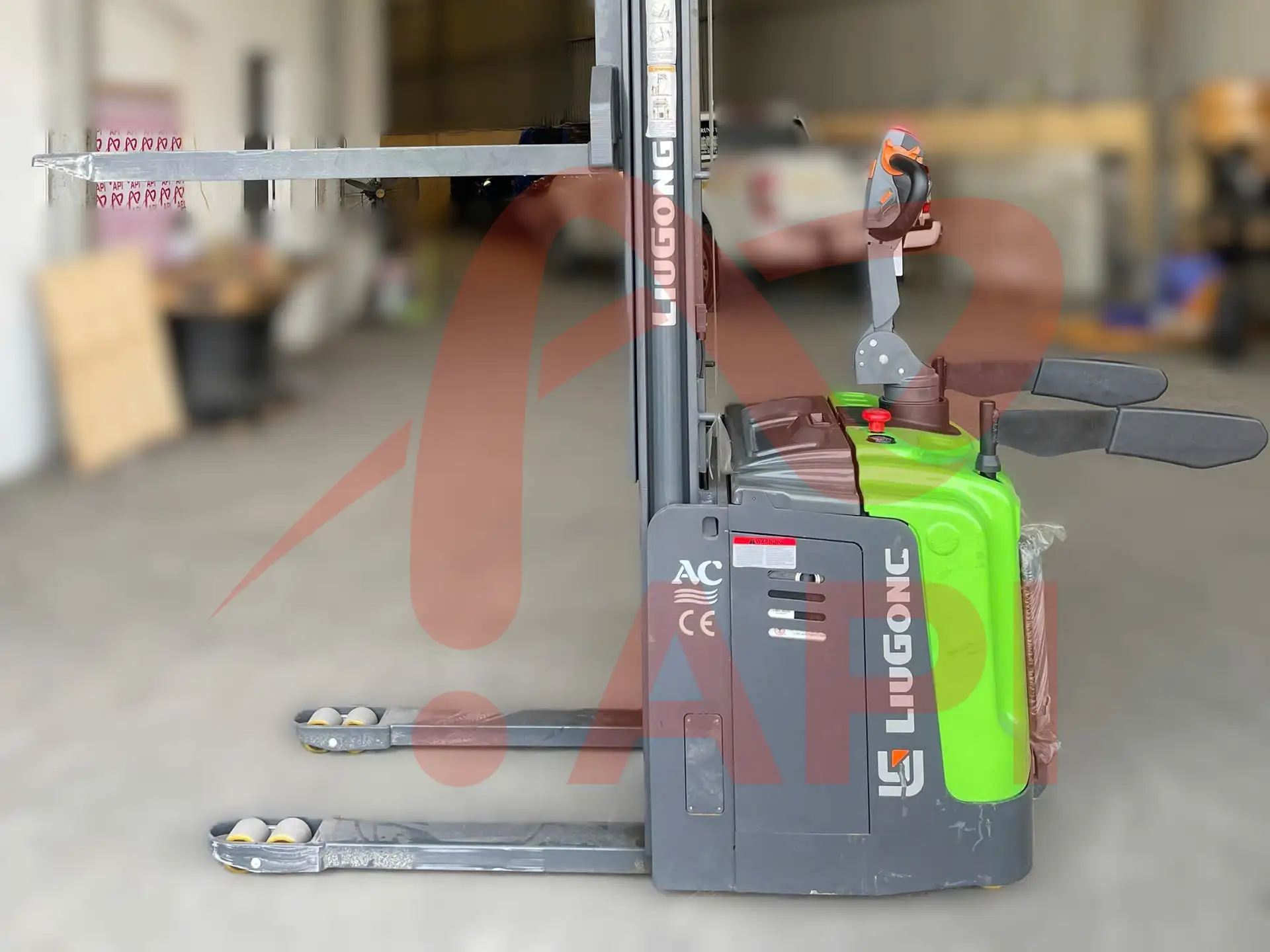 xe-nang-dien-dung-lai-2-tan-liugong-cdd20-emt-j-4