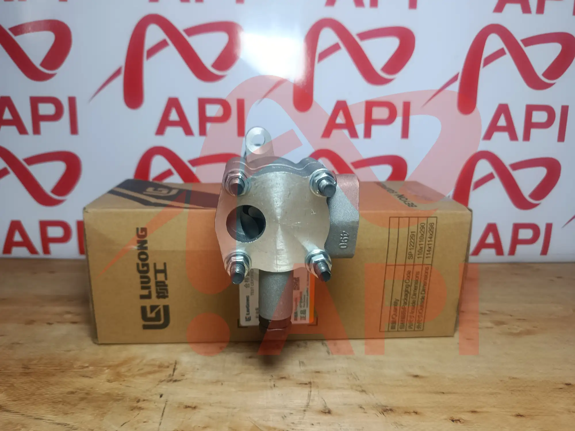 Bơm nhớt động cơ 490 xe nâng LiuGong với bánh răng dẫn động đầu trục