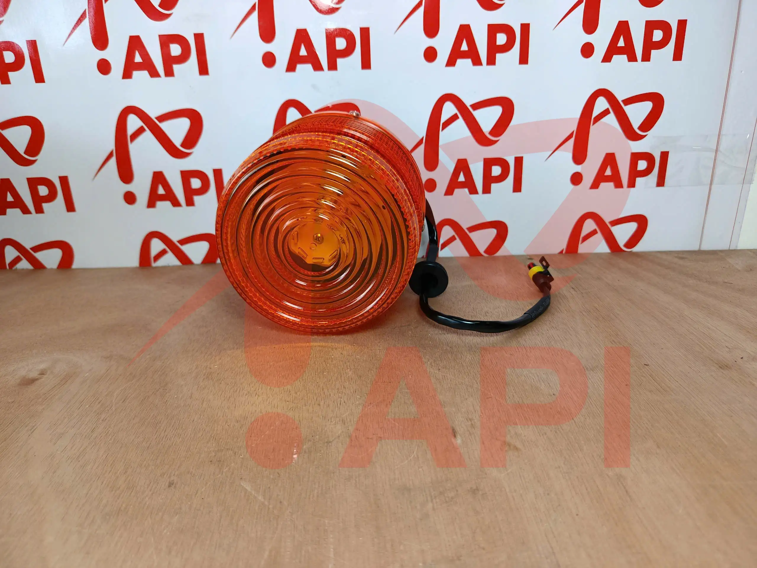 Đèn cảnh báo 60400000553 xúc lật Lonking CDM833 - mặt trên đèn