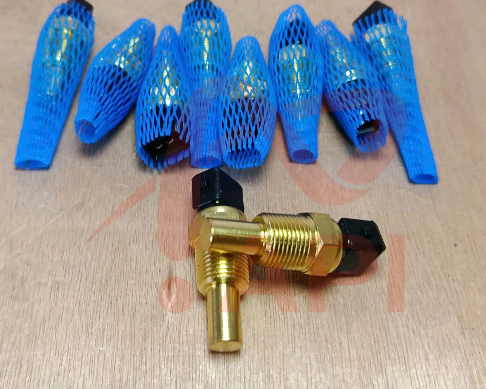 Cảm biến nhiệt độ 60402020050 xúc lật Lonking ZL50CN - chụp rõ cảm biến