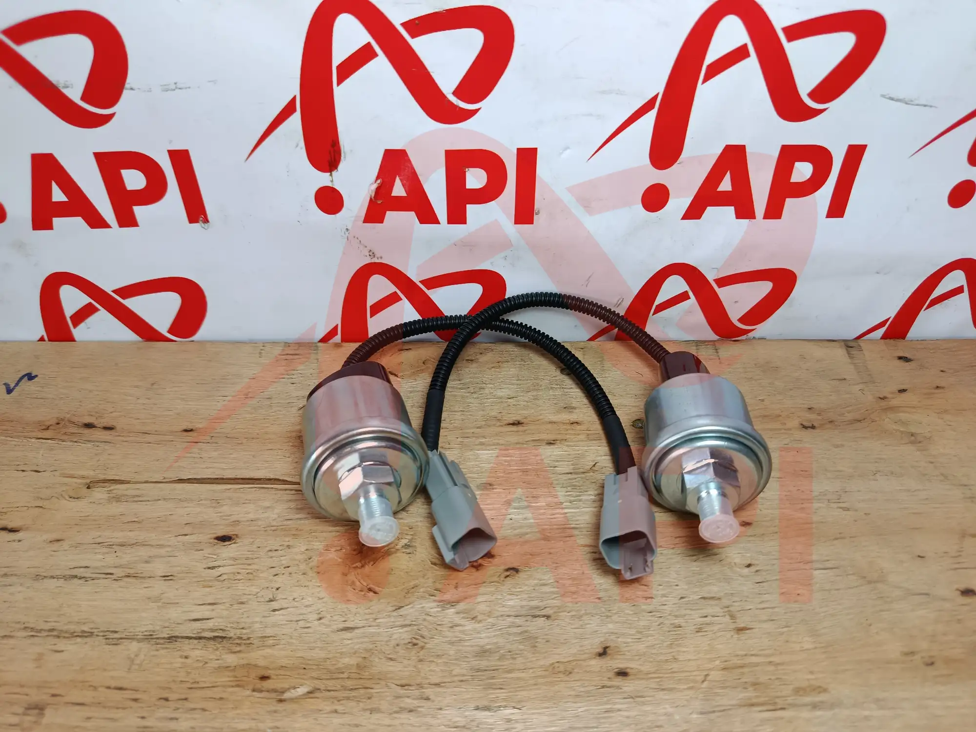 Cảm biến chân phanh 60400000557 xúc lật Lonking ZL50NC